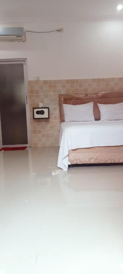 New Corals Apartment Gili Trawangan Exterior photo